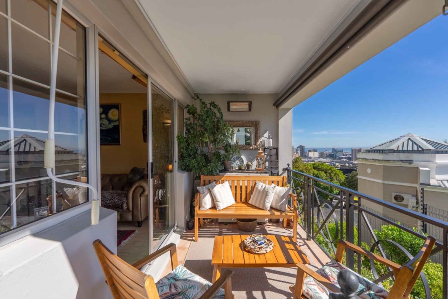 2 Bedroom Property for Sale in Devils Peak Western Cape